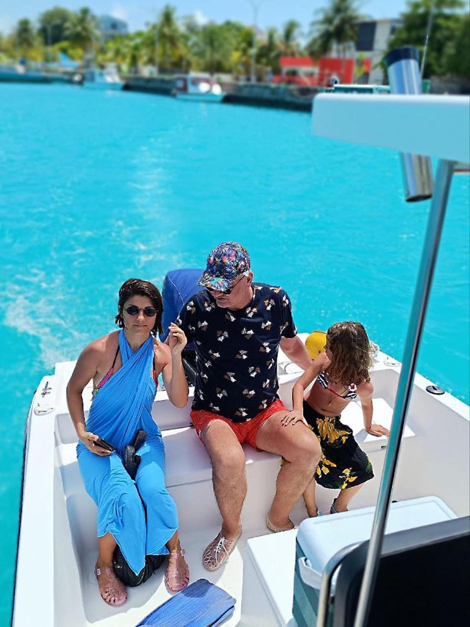 Rindali - The Speedboat From Male To The Hotel Departs At 1130 Every Monday Thursday And Saturday And From The Hotel To Male At 0630 And Five Domestic Flights Are Available Every Day Olhuveli  Екстер'єр фото